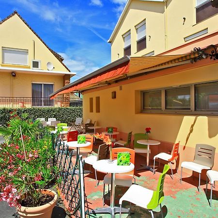 Le Point Du Jour Hotel La Roche-sur-Yon Kültér fotó