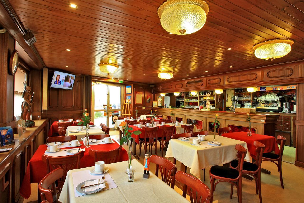 Le Point Du Jour Hotel La Roche-sur-Yon Kültér fotó